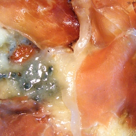 Pizza "Gorgonzola e Speck"