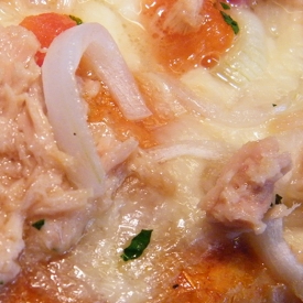 Pizza "Tonno e Cipolla"